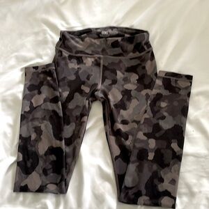 Athleta size L(12) camp leggings